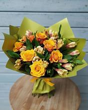 Букет цветов из:  Альстромерии и Розы в Нагутском