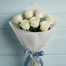 Букет 7 Белых роз Эдлесс Лав в Нагутском