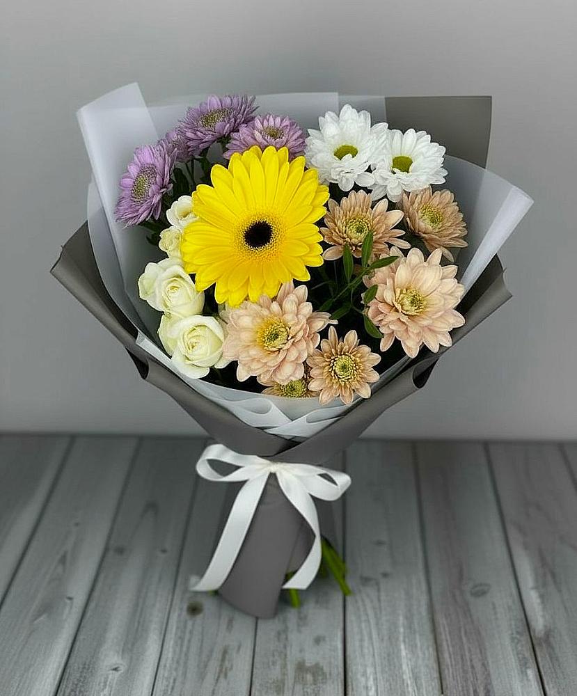 Букет цветов из: Розы, Герберы и Хризантемы в Нагутском