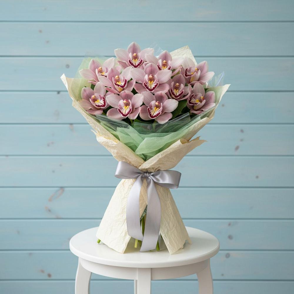 Букет цветов из: Орхидеи и Розы в Нагутском