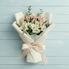 Букет цветов из:  Альстромерии в Нагутском