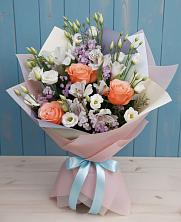 Букет цветов из:  Лизиантусы, Розы, Альстромерии и Гипсофила в Нагутском