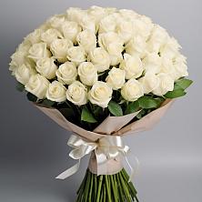 Букет 101 беля роза Белоснежка в Нагутском