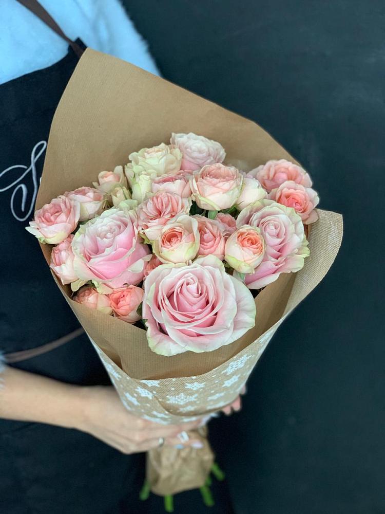 Букет цветов из: Хризантемы и Розы в Нагутском