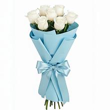 Букет 7 белых роз Проуд в Нагутском