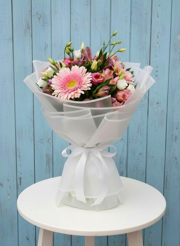 Букет цветов из: Герберы, Альстромерии и Лизиантусы в Нагутском